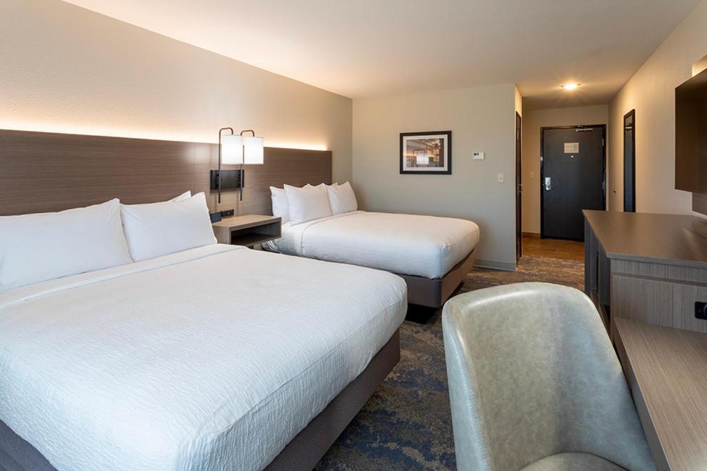 Grandstay Hotel & Suites Johnston-Des Moines, Ia エクステリア 写真